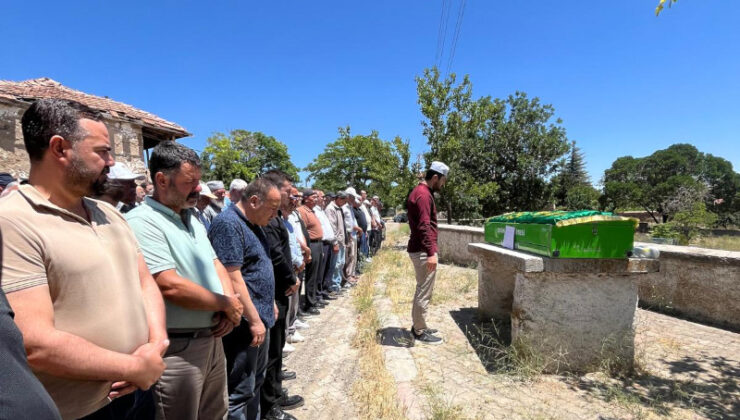 İş İnsanı Mehmet Gökalp Etyemez’in Kıymetli Babaannesi Naciye Etyemez, Dualarla Son Yolculuğuna Uğurlandı