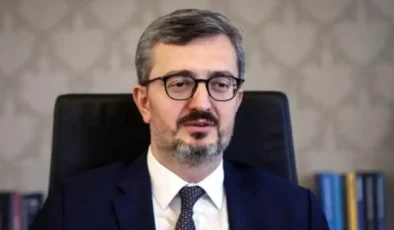 Burhanettin Duran’dan YAŞ kararlarına ilişkin değerlendirme: Kahraman ordumuza hayırlı olsun