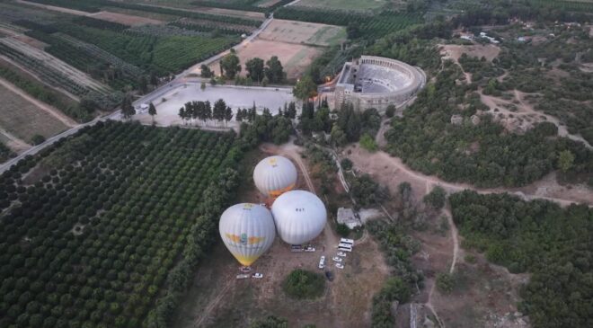 Antalya semalarında süzülen “balonlar” turizme çeşitlilik sunuyor